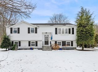 54 Methuen Rd, Dracut, MA 01826