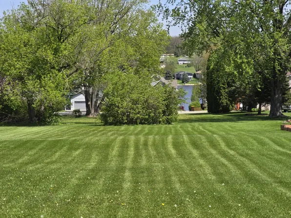 (undisclosed Address), Davis, IL 61019