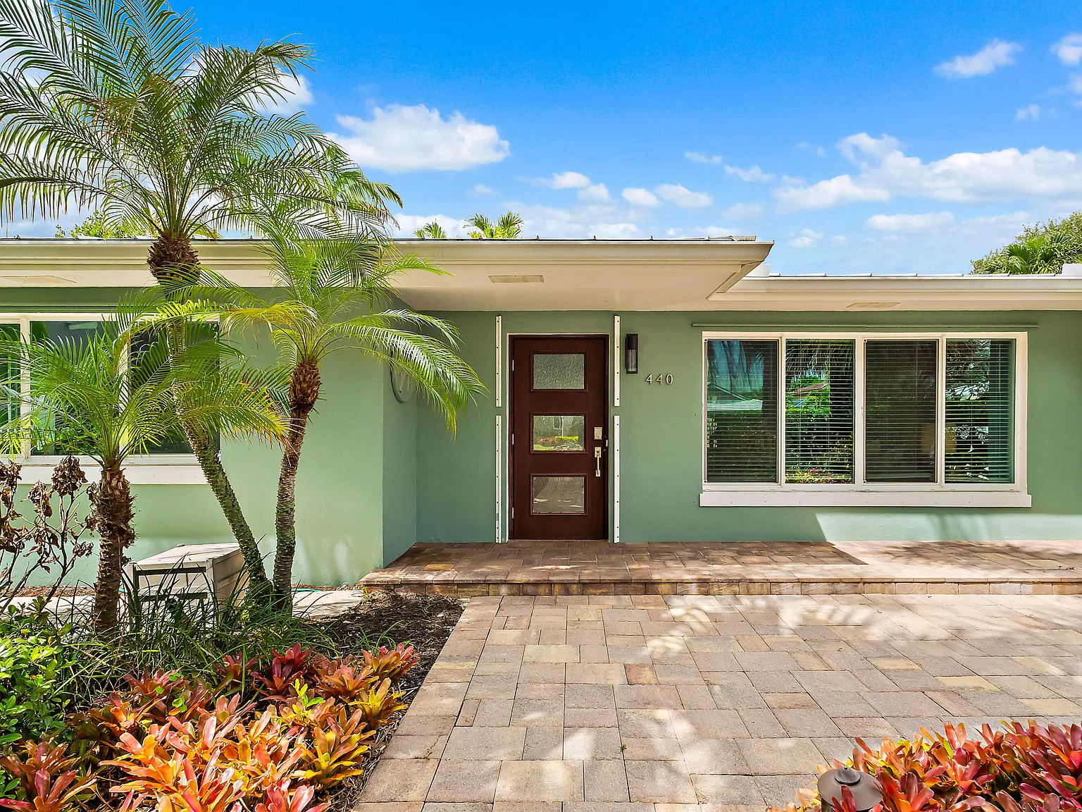 3 bed, 2.0 bath, 1543 sqft, $13,000 — Photo 3