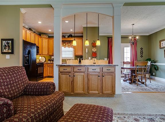5th image of 4632 Catalina Ct