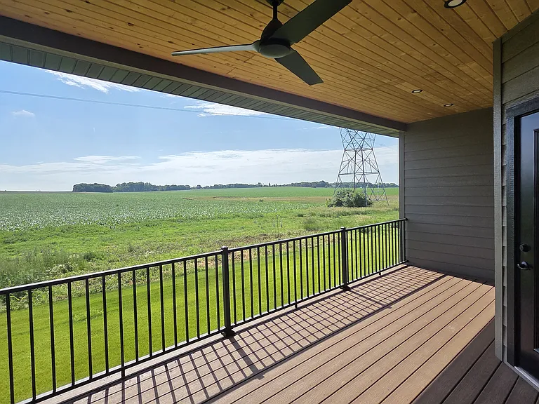 414 N Almond Ave — Photo 19