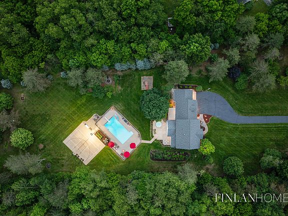 3rd image of 10310 E Rivershore Dr SE