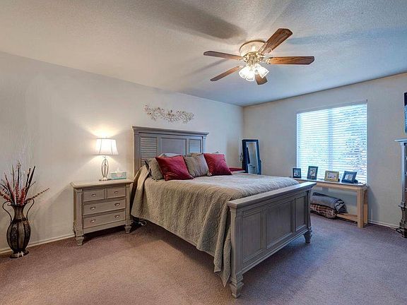 Master Bed 1