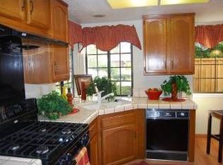 19883 Laurelwood Dr, Castro Valley, CA 94552