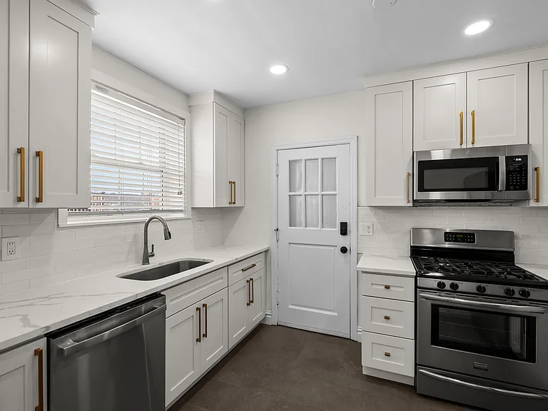 Example of Kitchen finishes!