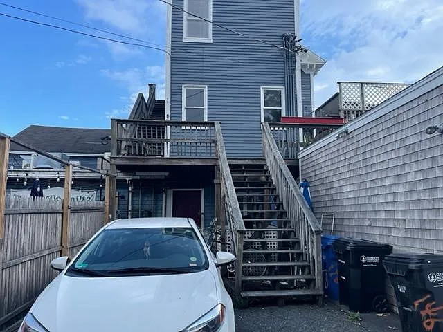 146 Broadway St #1 — Photo 11