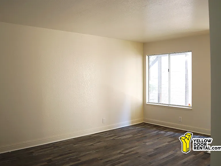 201 E Sequoia Ave #1 — Photo 3