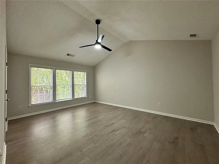 3535 Ridgefair Dr — Photo 11