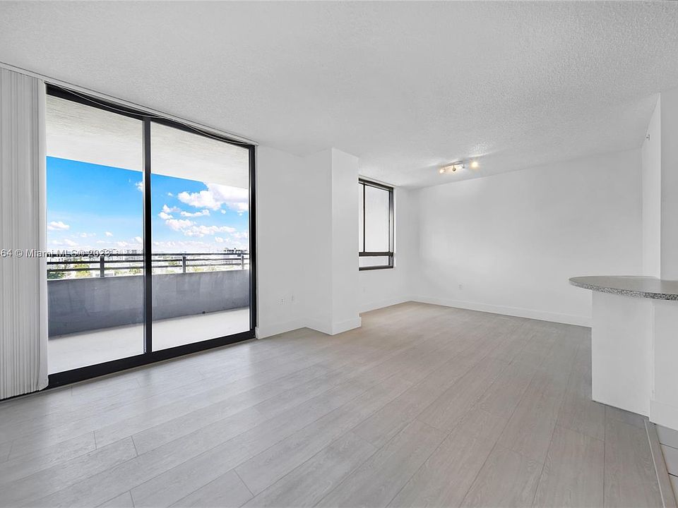 1st image of 1330 West Ave APT 1105
