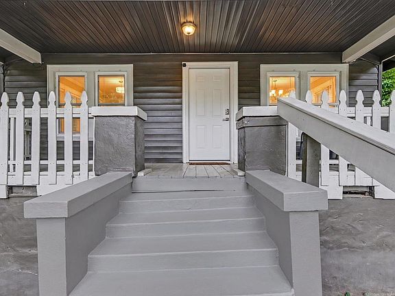 2nd image of 119 Poplar St