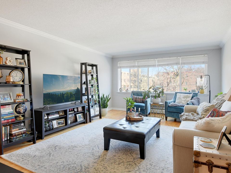 1st image of 2700 W 44th St APT 301