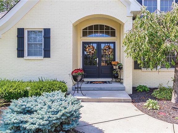 2nd image of 16464 Cyprian Cir