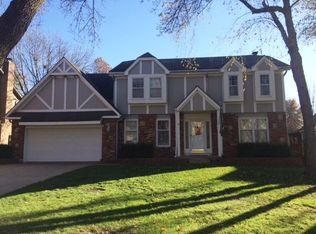11717 W 102nd St, Overland Park, KS 66214