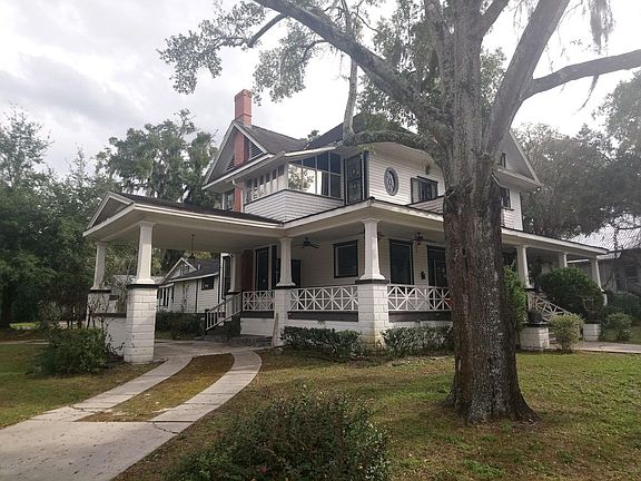 2nd image of 103 SE Tuscawilla Ave