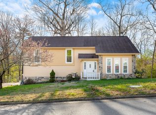 6908 Benwood Dr, Ooltewah, TN 37363