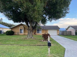 1258 SE McFarlane Ave, Port Saint Lucie, FL 34952