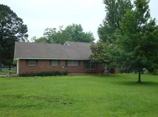 4 Inwood Rd, Texarkana, TX 75501