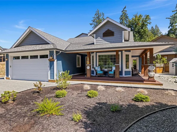 536 Cook St, Ladysmith, BC V9G 1P8