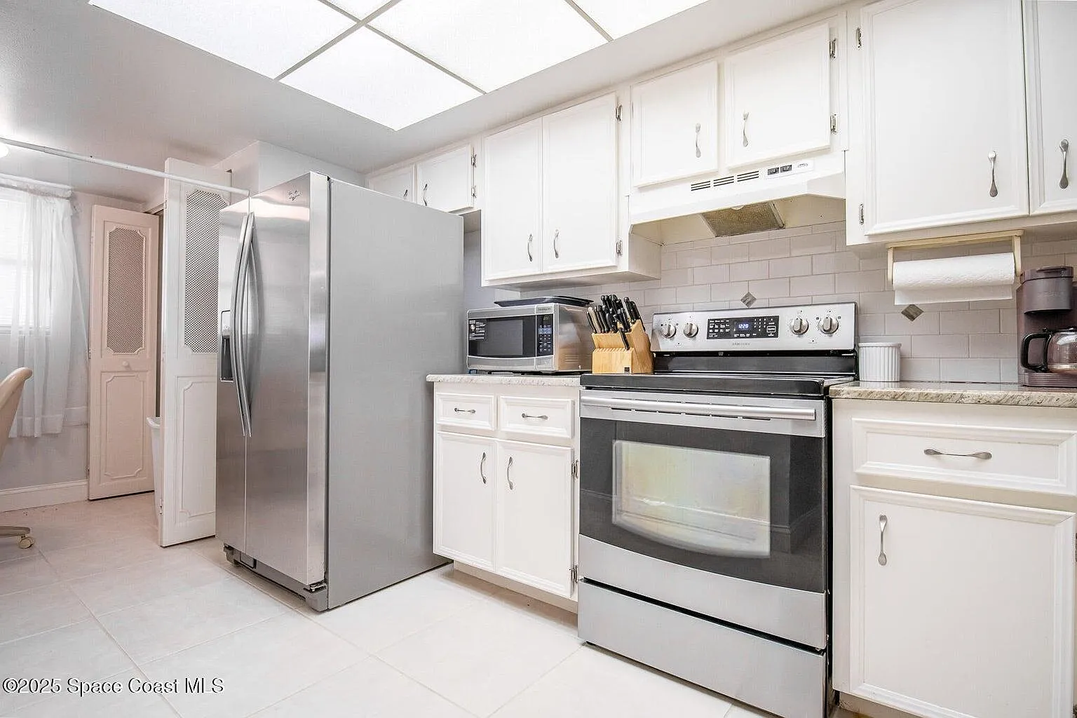 2 bed, 2.0 bath, 1317 sqft, $2,600 — Photo 3