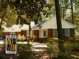 2205 Stallings Dr, Kinston, NC 28504