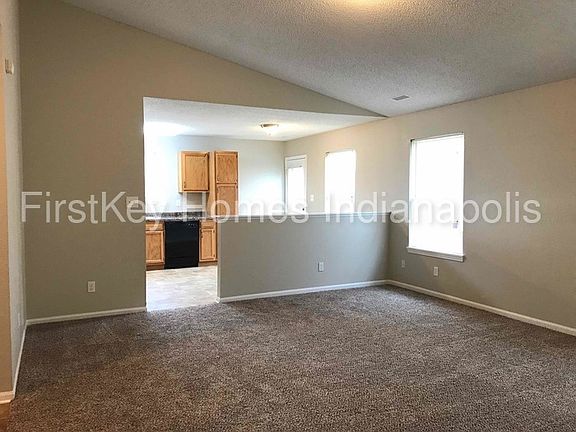 3rd image of 6138 Longmeadow Dr