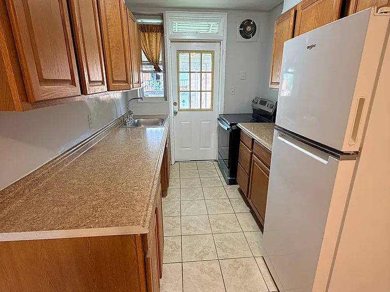 7905 Lockney Ave #202 — Photo 8