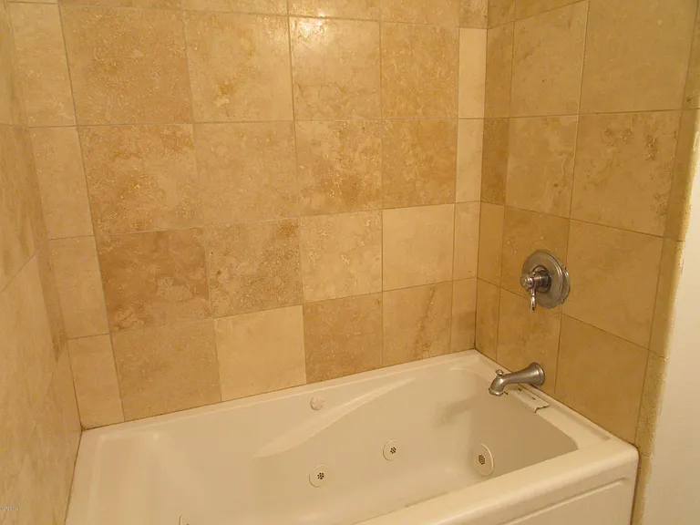 5339 Heather St — Photo 13