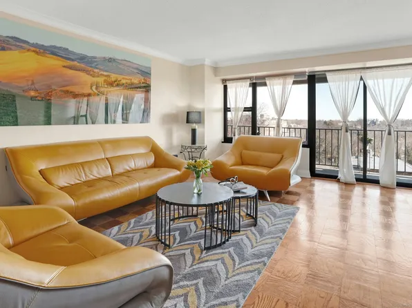 44 Strawberry Hill Avenue #7D, Stamford, CT 06902