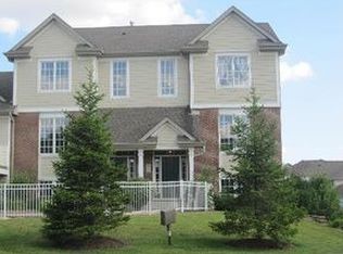 15640 Scotsglen Rd, Orland Park, IL 60462