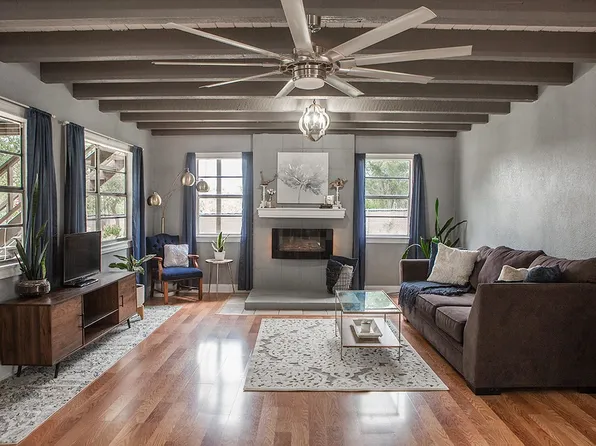 136 Lakeview Dr, Brady, TX 76825