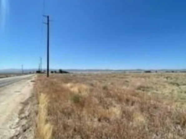 70 W Avenue F #12, Lancaster, CA 93536