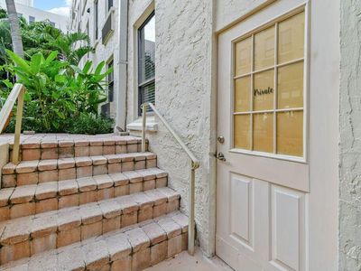 235 Sunrise Avenue #1050, Palm Beach, FL, 33480