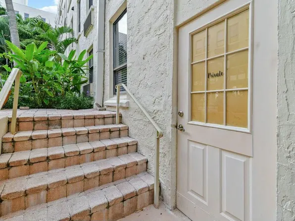 235 Sunrise Avenue #1050, Palm Beach, FL 33480