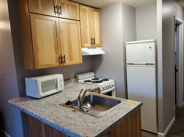 901 Springfield Ave, Urbana, IL 61801