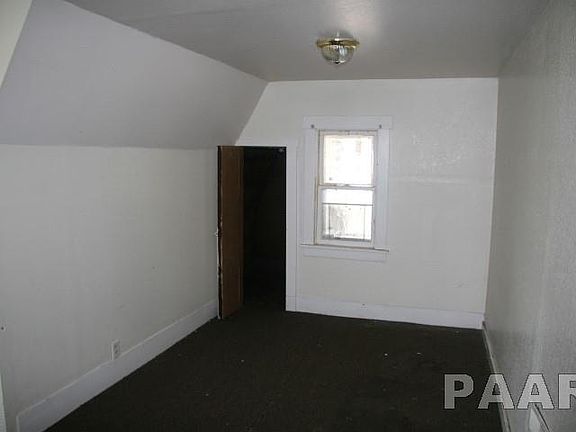 5th image of 1706 NE Jefferson Ave
