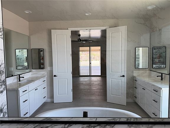 4th image of 2750 Promontory Drive