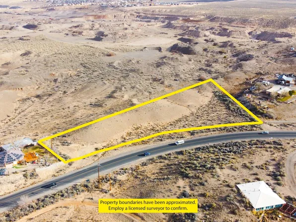 33 El Cerro Mission Rd, Los Lunas, NM 87031