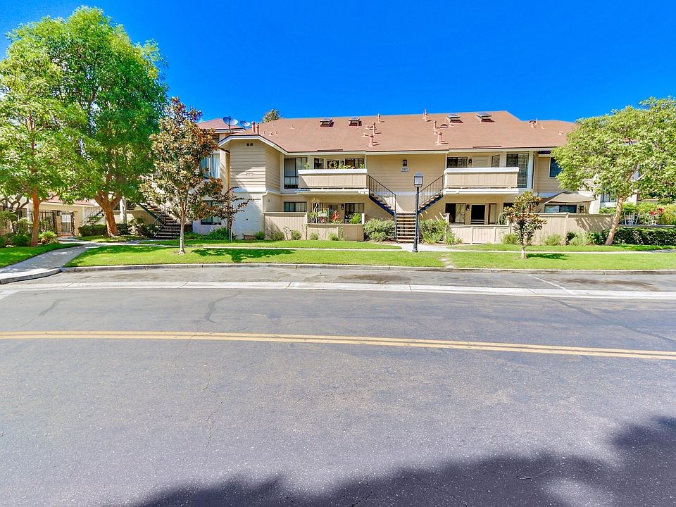 For Sale: 12671 Briarglen Loop Unit J, Stanton, CA 90680