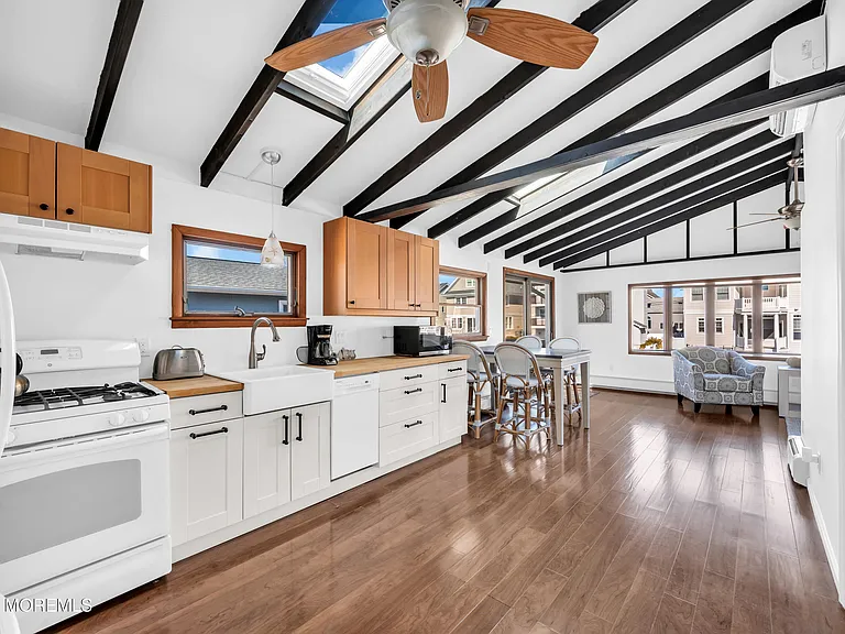 254 Ocean Bay Blvd — Photo 15