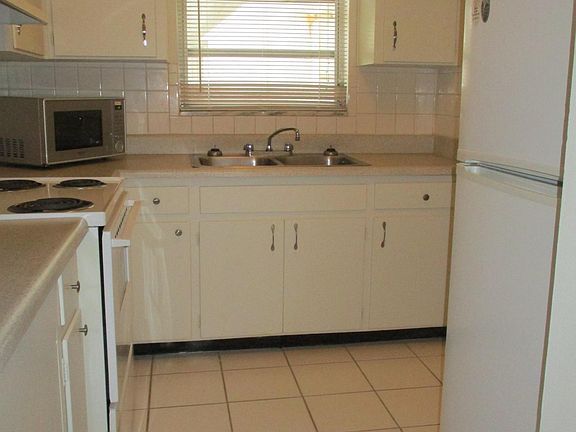 5th image of 312 Danube Ave APT 102