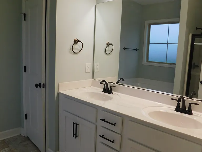 204 Shepherds Field Dr — Photo 11