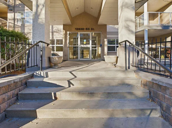 12838 65th St NW #116, Edmonton, AB T5A 5H3