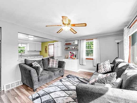 3rd image of 4 Cox St