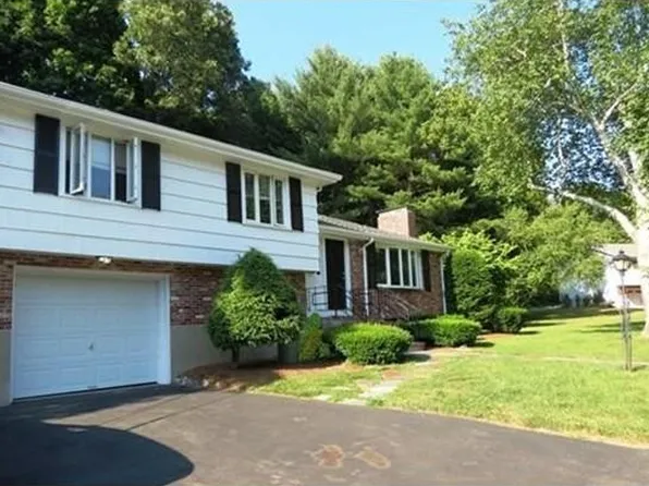 14 Stephen Pl, Newton, MA 02461