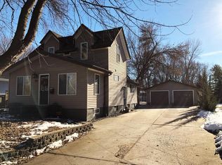 100 Oakland Ave SE, Hutchinson, MN 55350