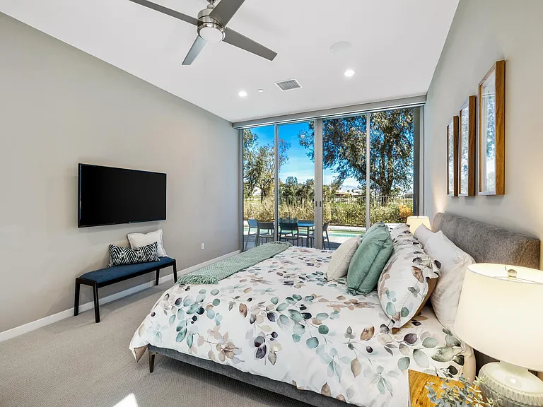660 Equinox Way — Photo 25