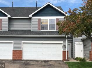 8543 Grove Cir, Shakopee, MN 55379