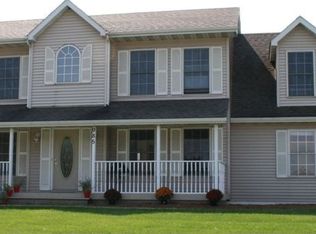 1417 Port Cove Dr, Porter, IN 46304