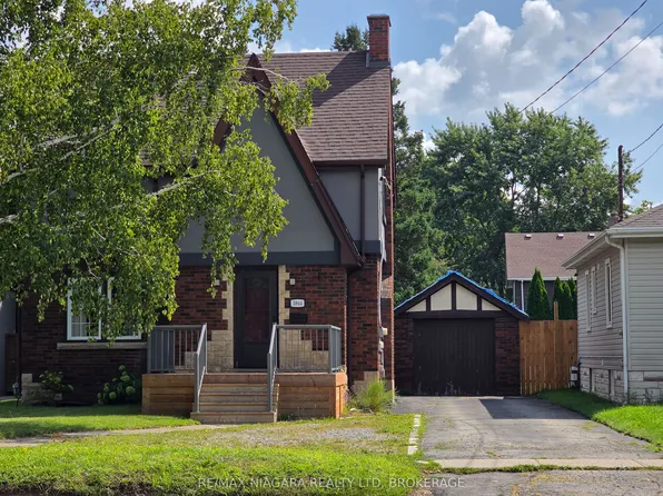 5944 Dorchester Rd, Niagara Falls, ON L2G 5S9