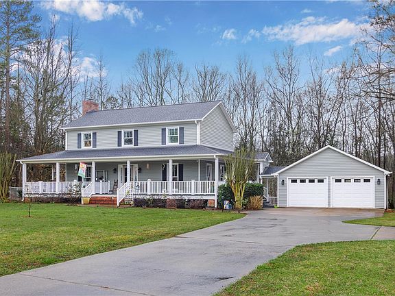 2nd image of 305 Farmdale Rd